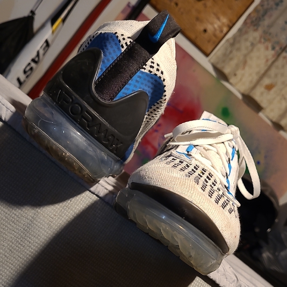 Nike Vapor Max White and Blue Mens Mesh Sneakers - Picture 4 of 5